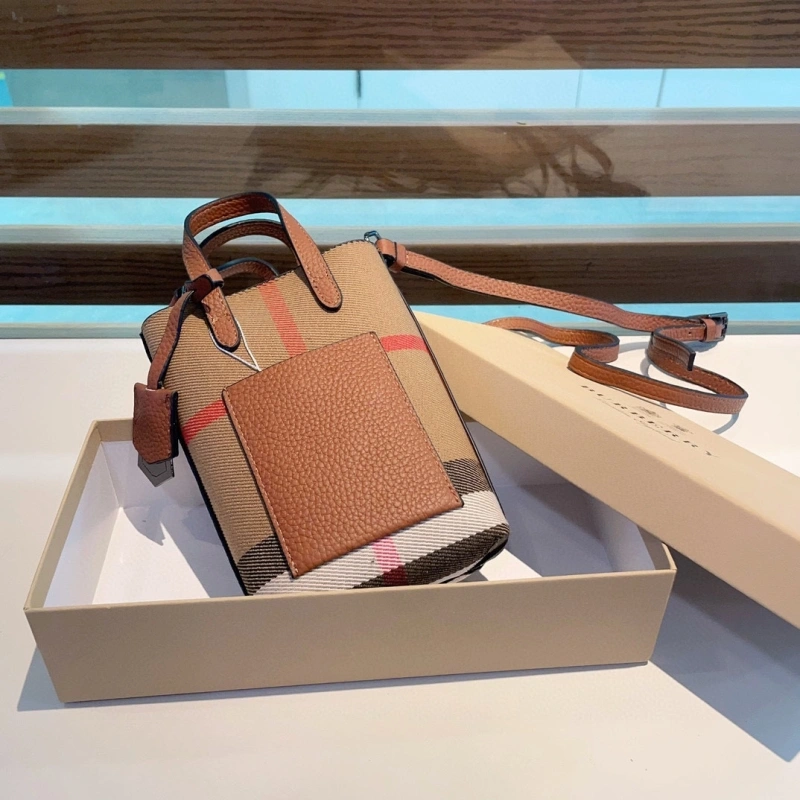 Thermal Burberry Mobile Cases 268258