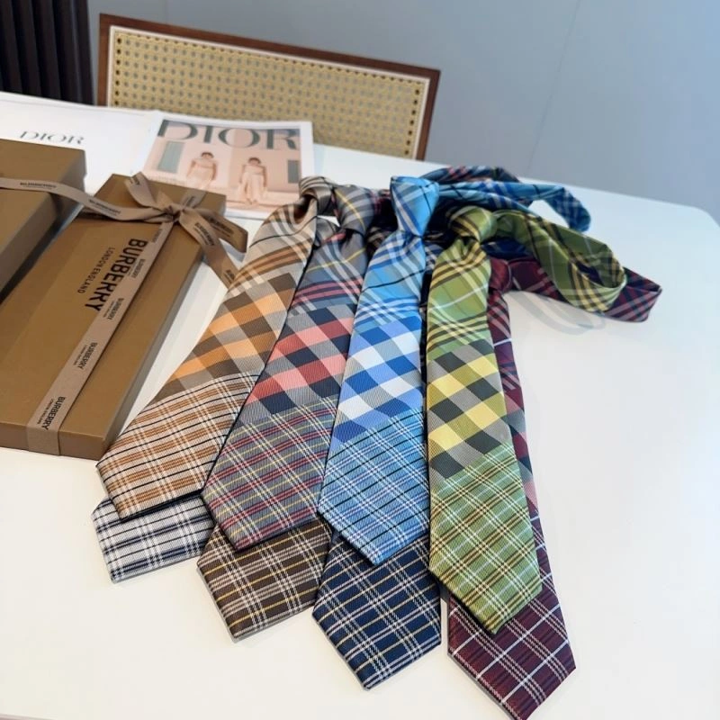 Burberry Neckties Bright 269040
