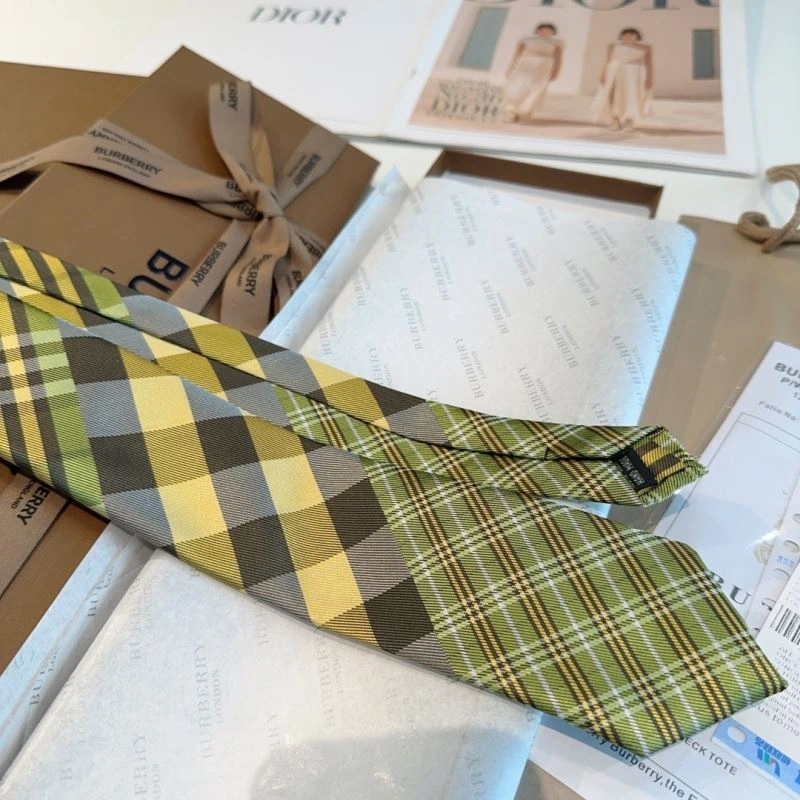 Burberry Neckties Bright 269040
