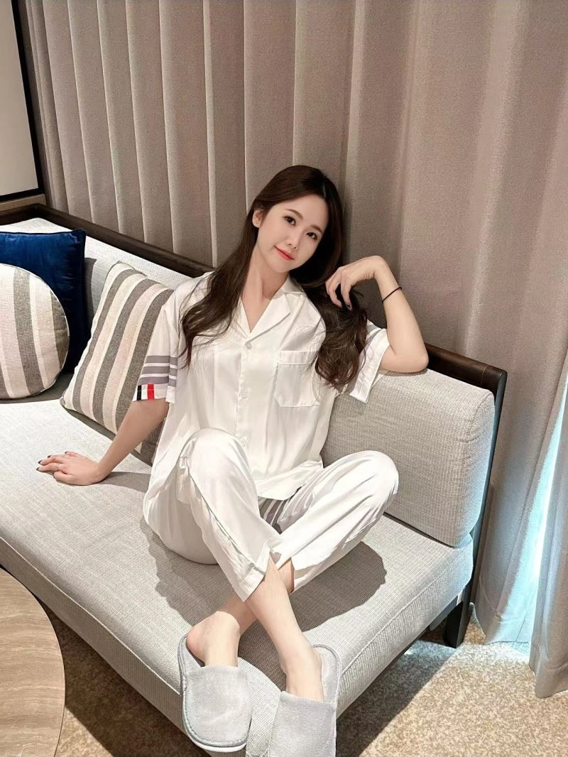 Burberry Nightwear OdorResistant 269069