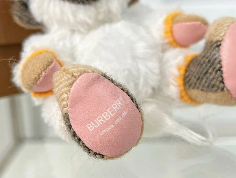 Unique Burberry Ornaments 270354