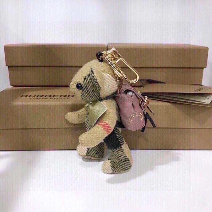 Trendy Burberry Ornaments 270355