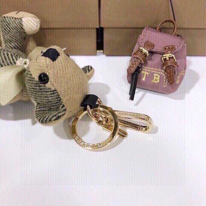 Trendy Burberry Ornaments 270355