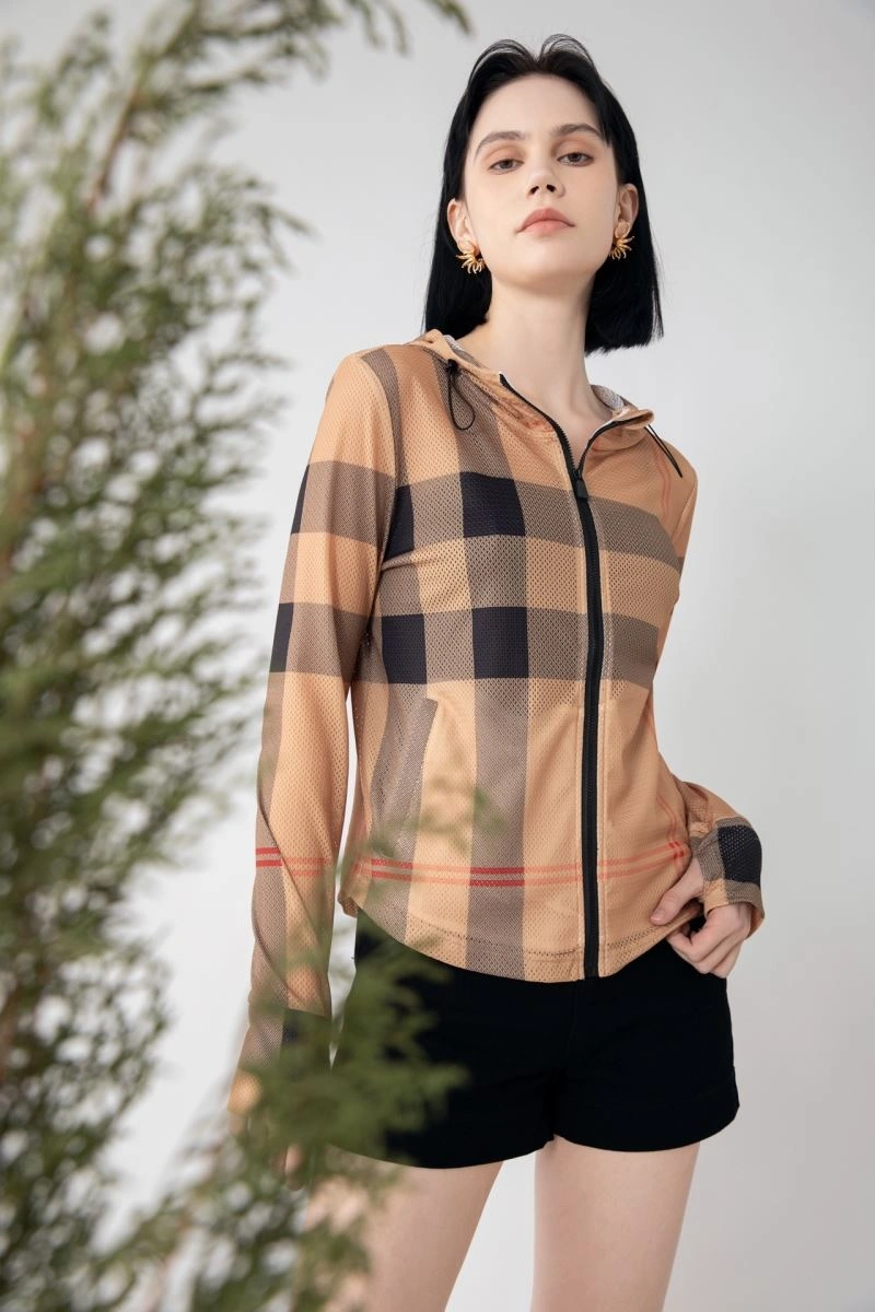 Burberry Outwear Chic 104718