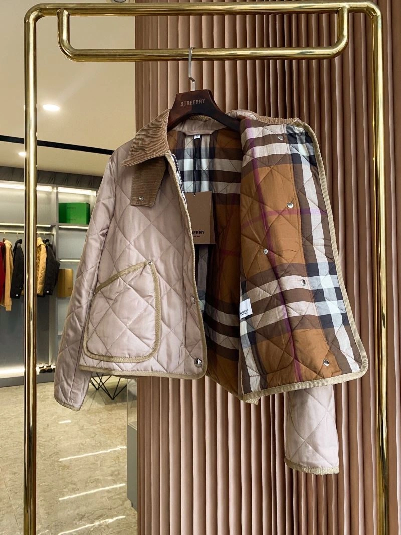 Burberry Outwear EasyMatch 104717