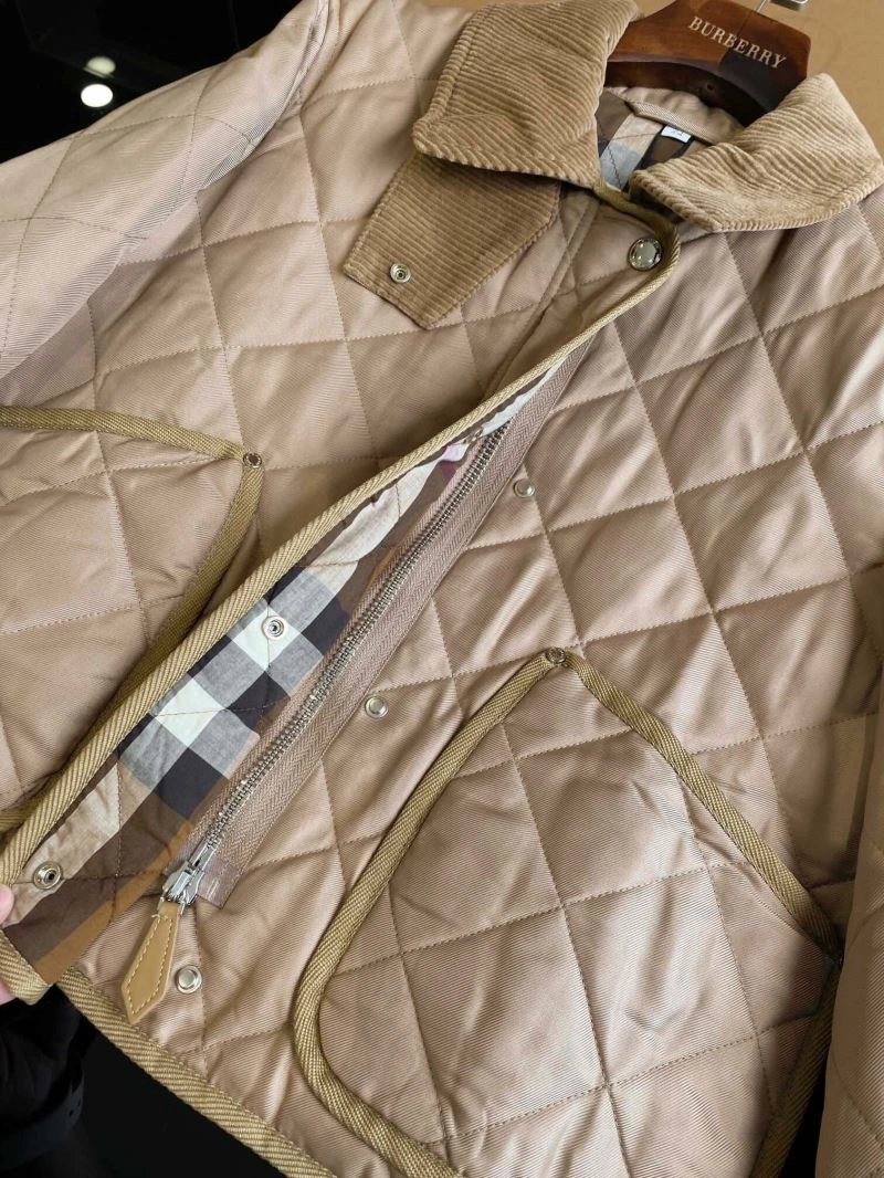 Burberry Outwear EasyMatch 104717