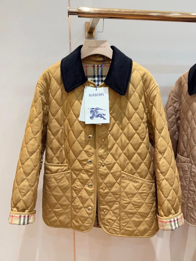 Elegant Burberry Outwear 104710