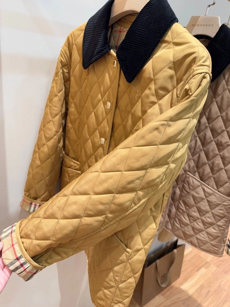 Elegant Burberry Outwear 104710