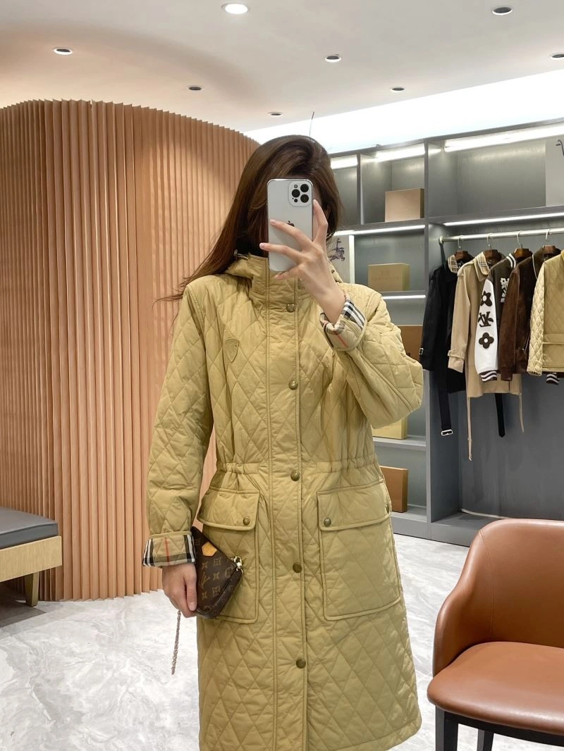 Chic Burberry Outwear 104739