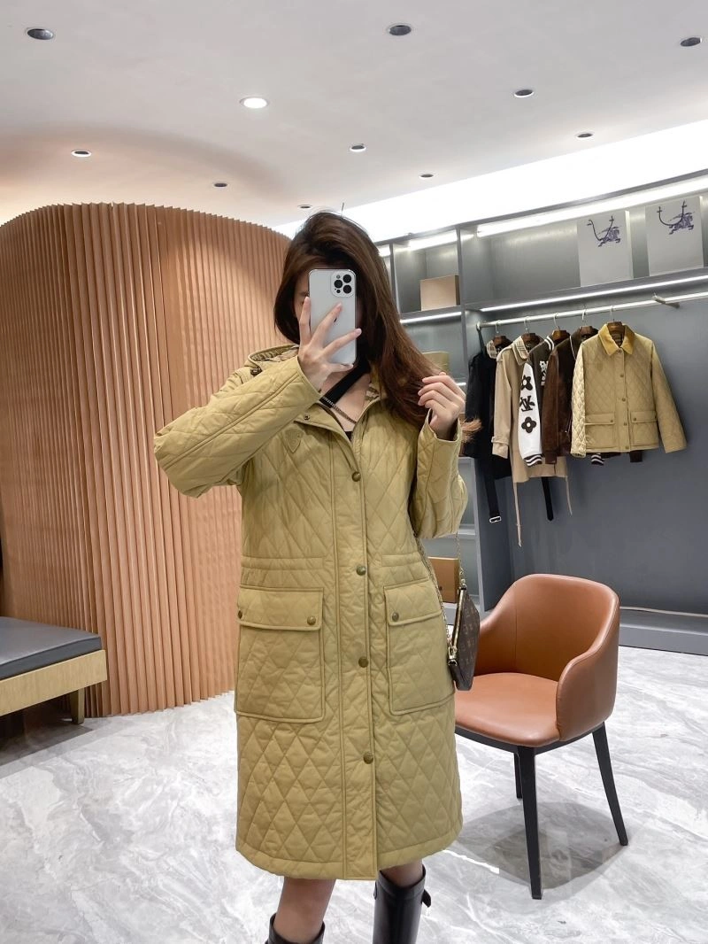 Chic Burberry Outwear 104739