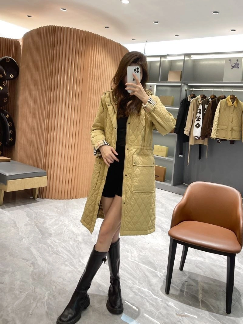 Chic Burberry Outwear 104739