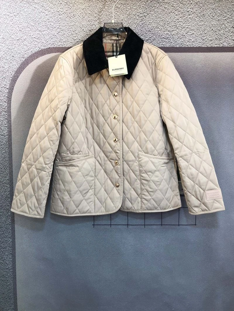 Burberry Outwear Bright 104747