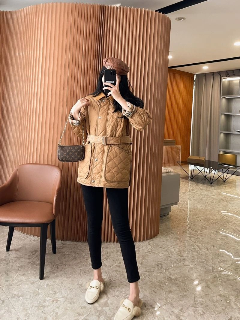 Burberry Outwear Stretchable 104695
