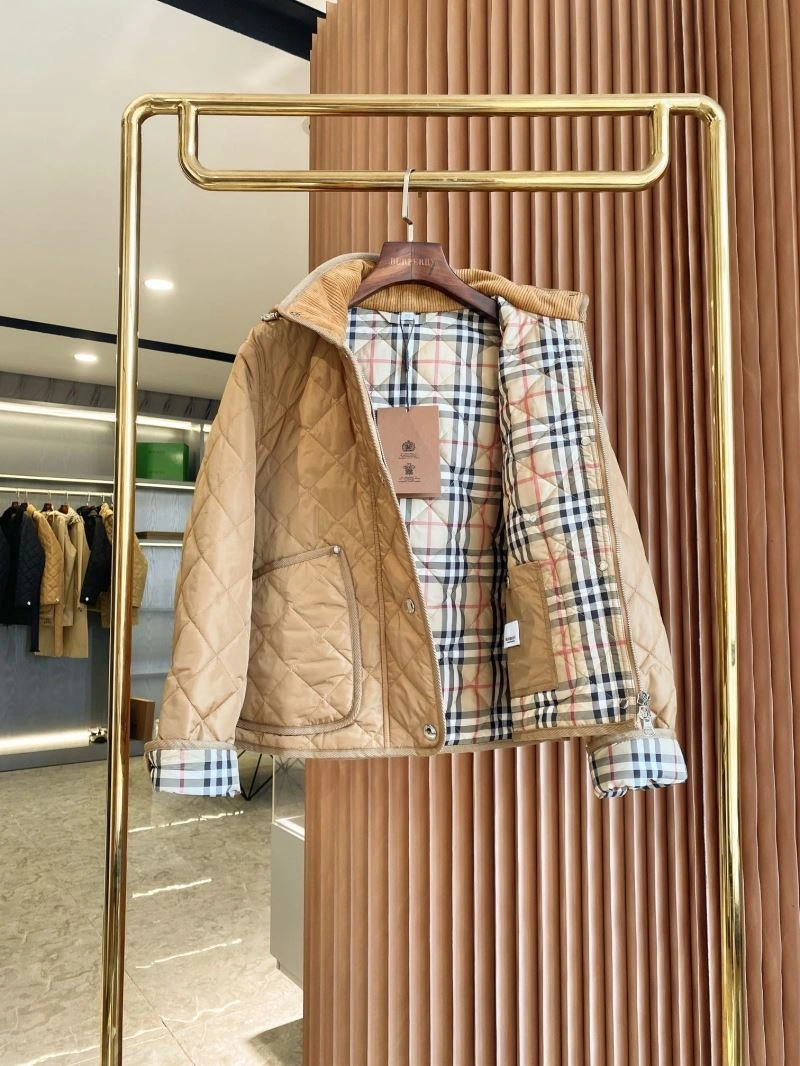 Burberry Outwear DailyWear 104690