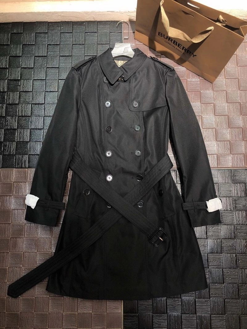 Elegant Burberry Outwear 104720