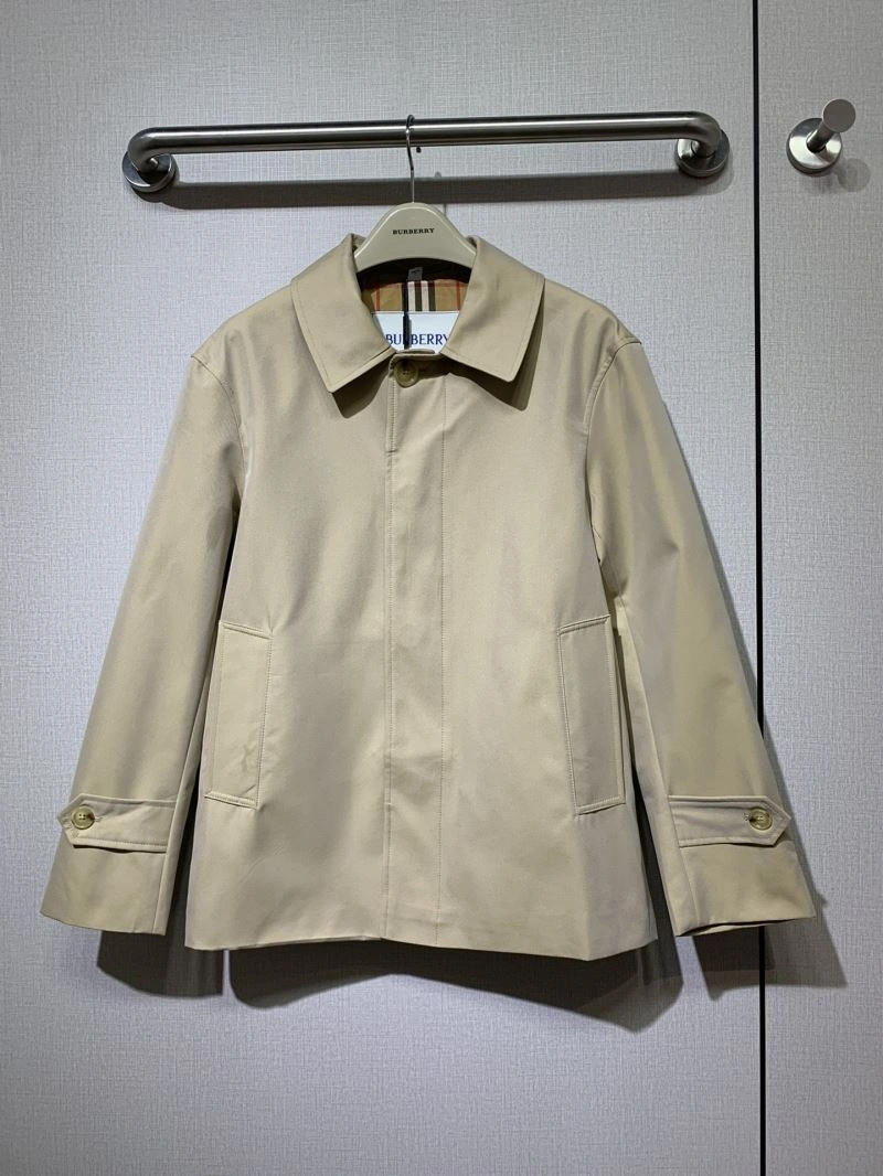 Burberry Outwear SoftTouch 104683