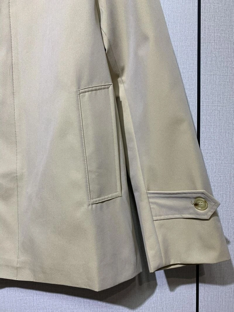 Burberry Outwear SoftTouch 104683