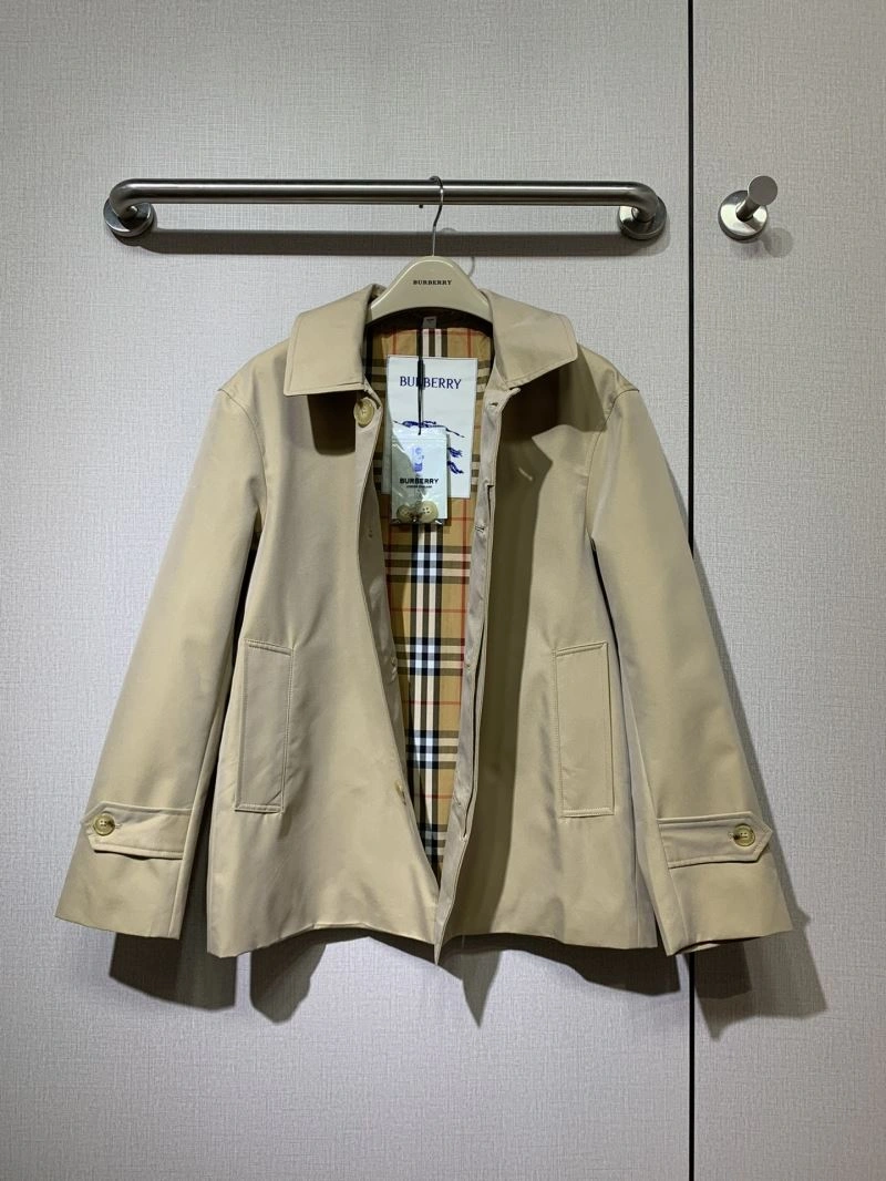 Burberry Outwear SoftTouch 104683