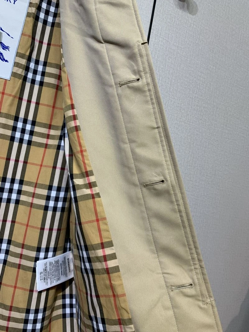 Burberry Outwear SoftTouch 104683
