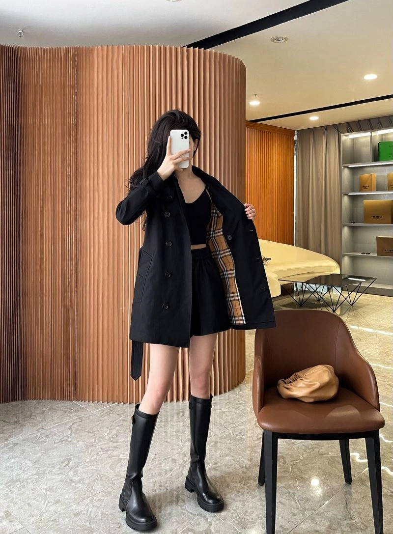WellDesigned Burberry Outwear 104712