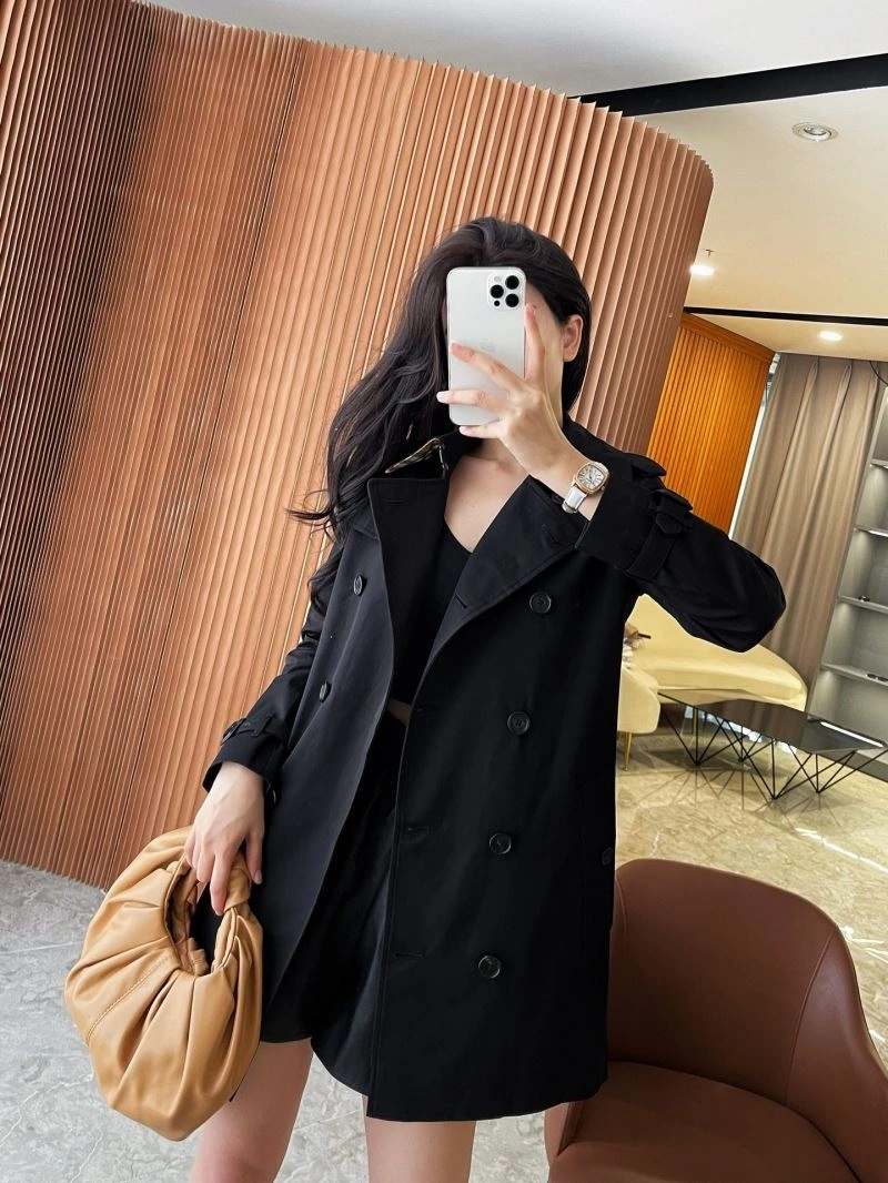 WellDesigned Burberry Outwear 104712