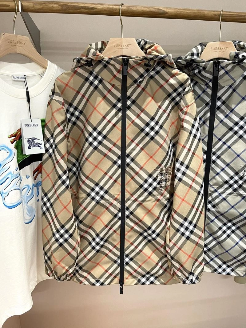 Tailored Burberry Outwear 104667