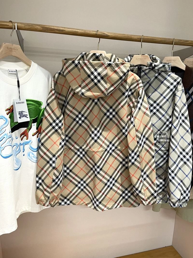 Tailored Burberry Outwear 104667