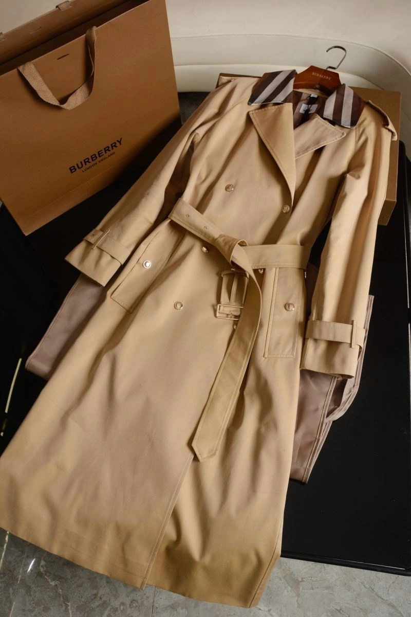 Burberry Outwear Timeless 104660