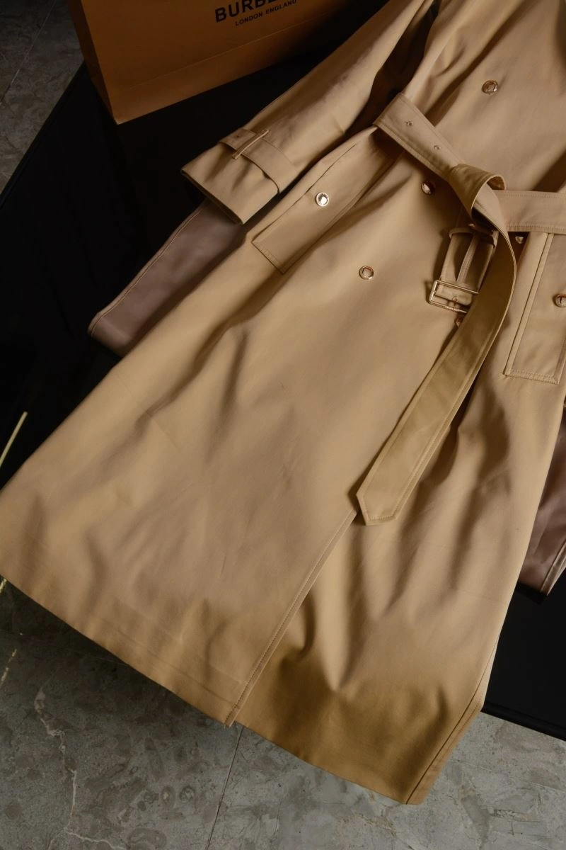 Burberry Outwear Timeless 104660