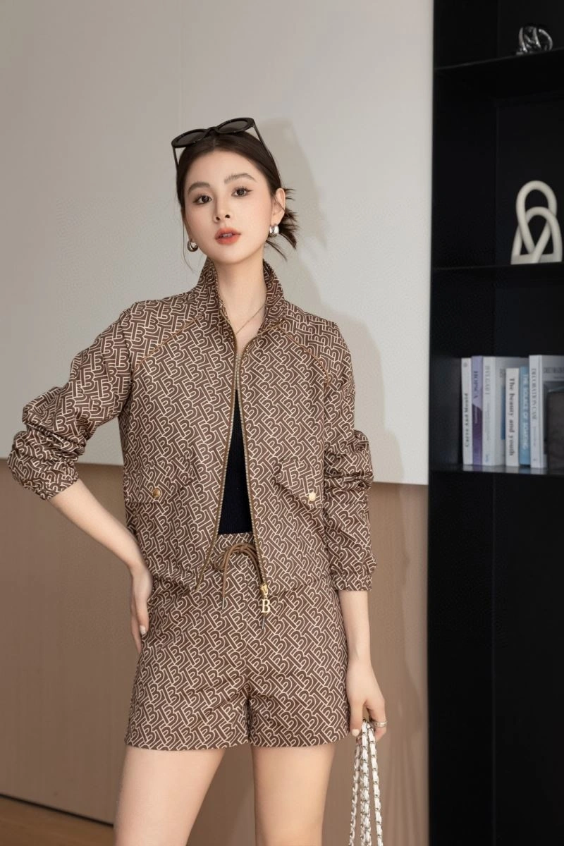 Burberry Outwear Breathable 104652