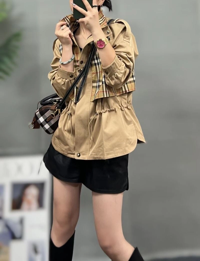 Burberry Outwear WeatherProof 104650