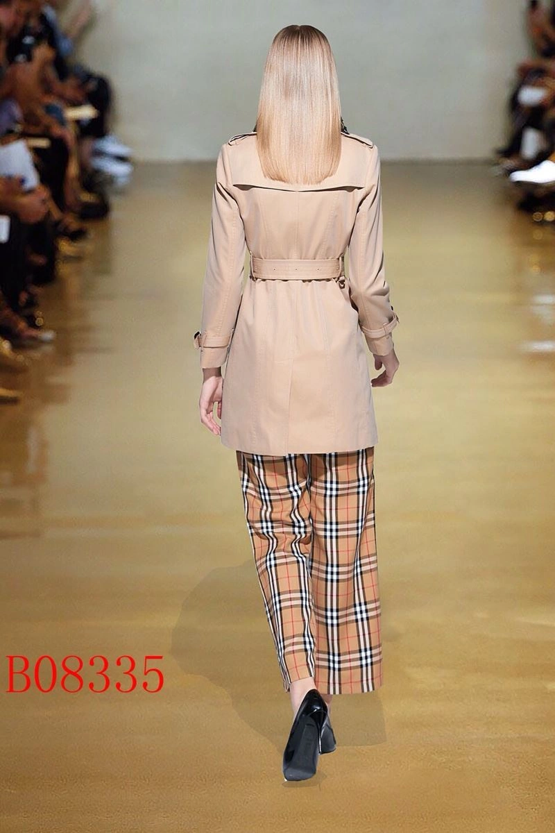 Burberry Outwear GoAnywhere 104682