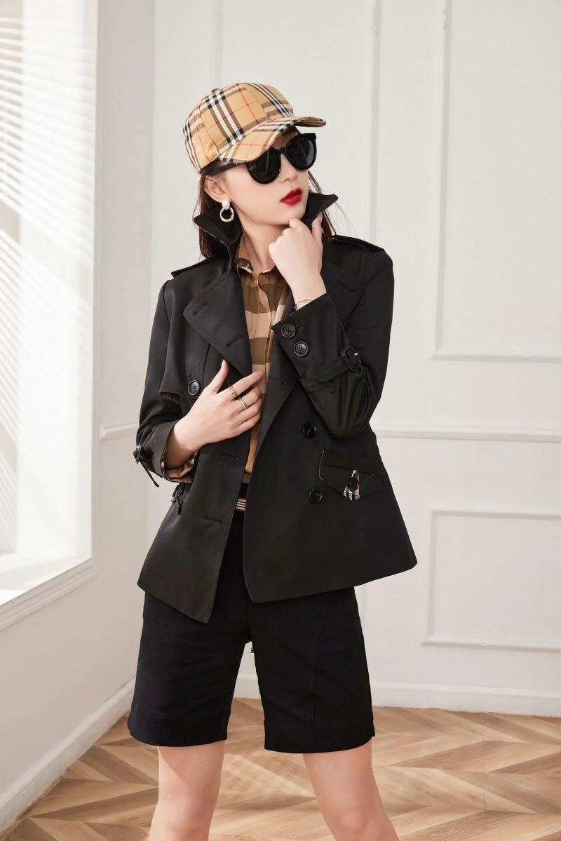 Burberry Outwear Youthful 104645