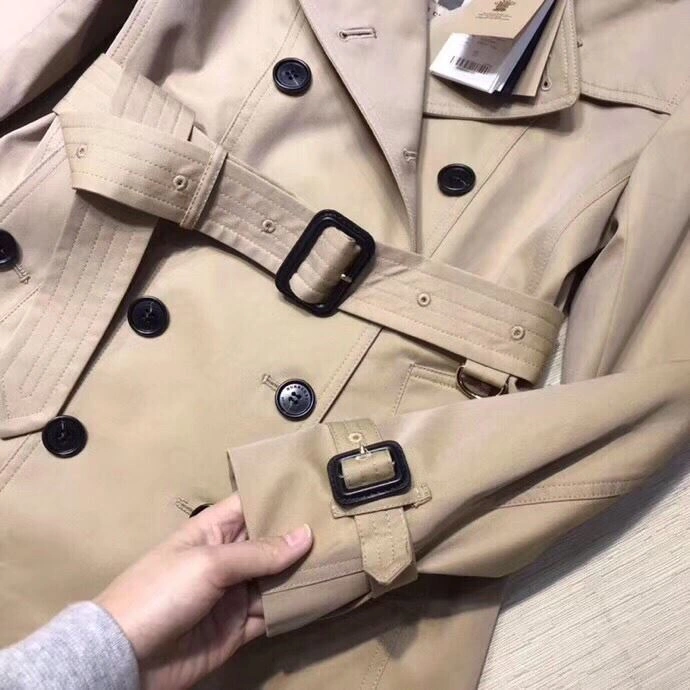 Burberry Outwear Unisex 104640