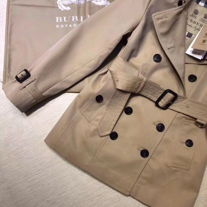 Burberry Outwear Unisex 104640