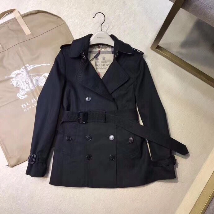 Burberry Outwear Trendsetting 104635