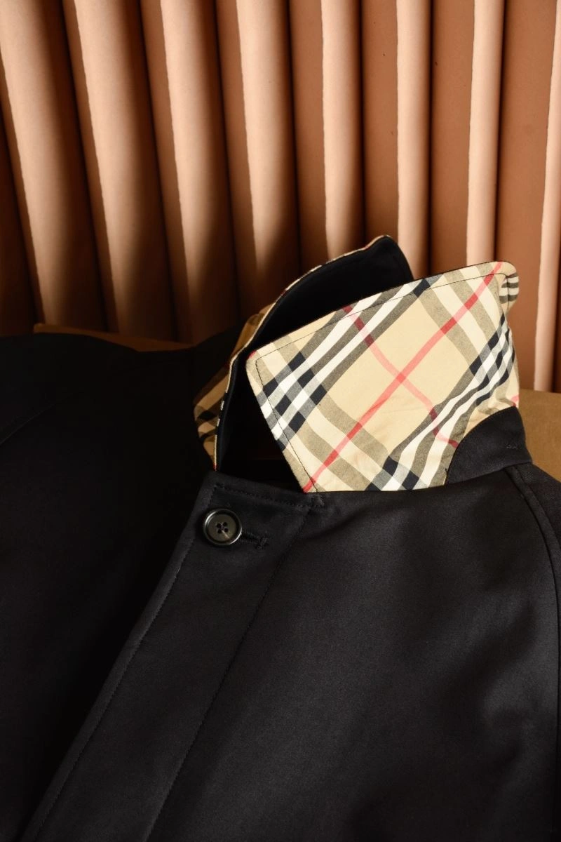 Sustainable Burberry Outwear 104638