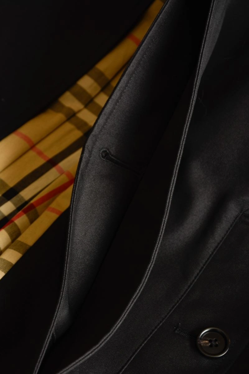 Sustainable Burberry Outwear 104638