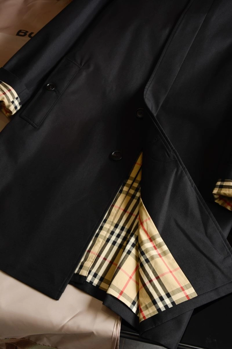 Sustainable Burberry Outwear 104638