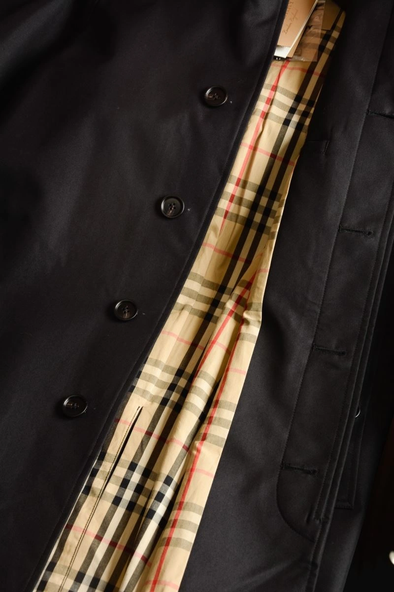 Sustainable Burberry Outwear 104638