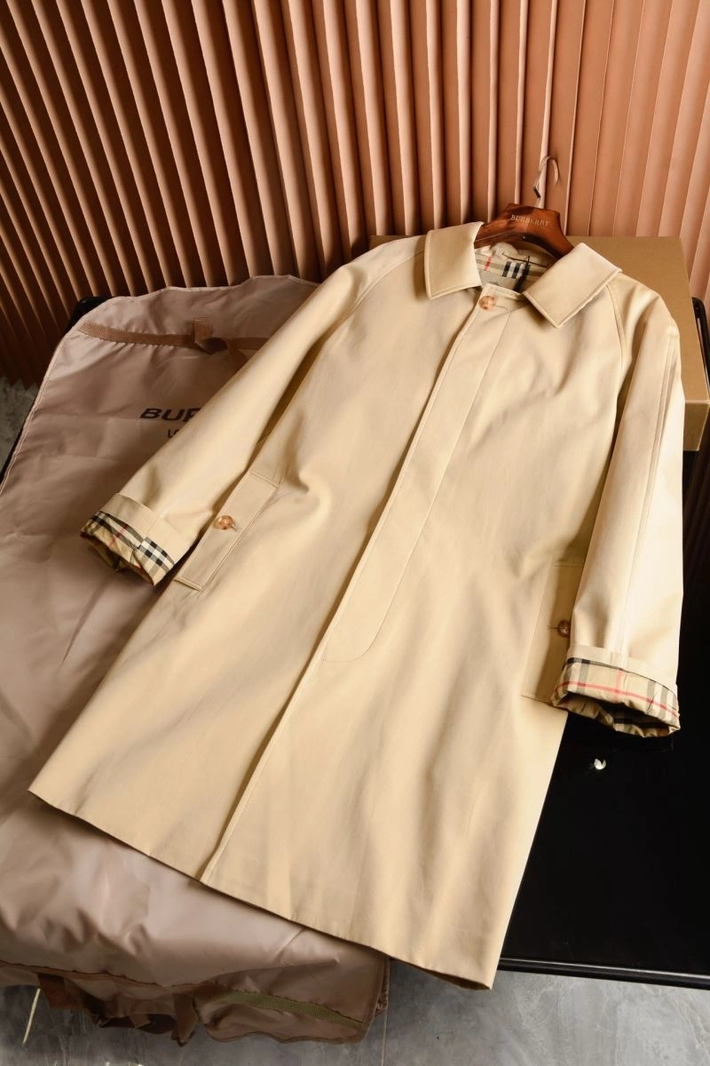 Burberry Outwear TimelessDesign 104639