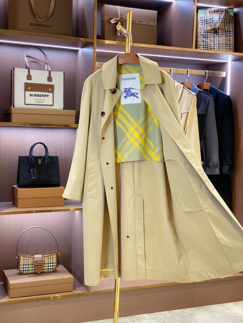 Burberry Outwear Breathable 104642