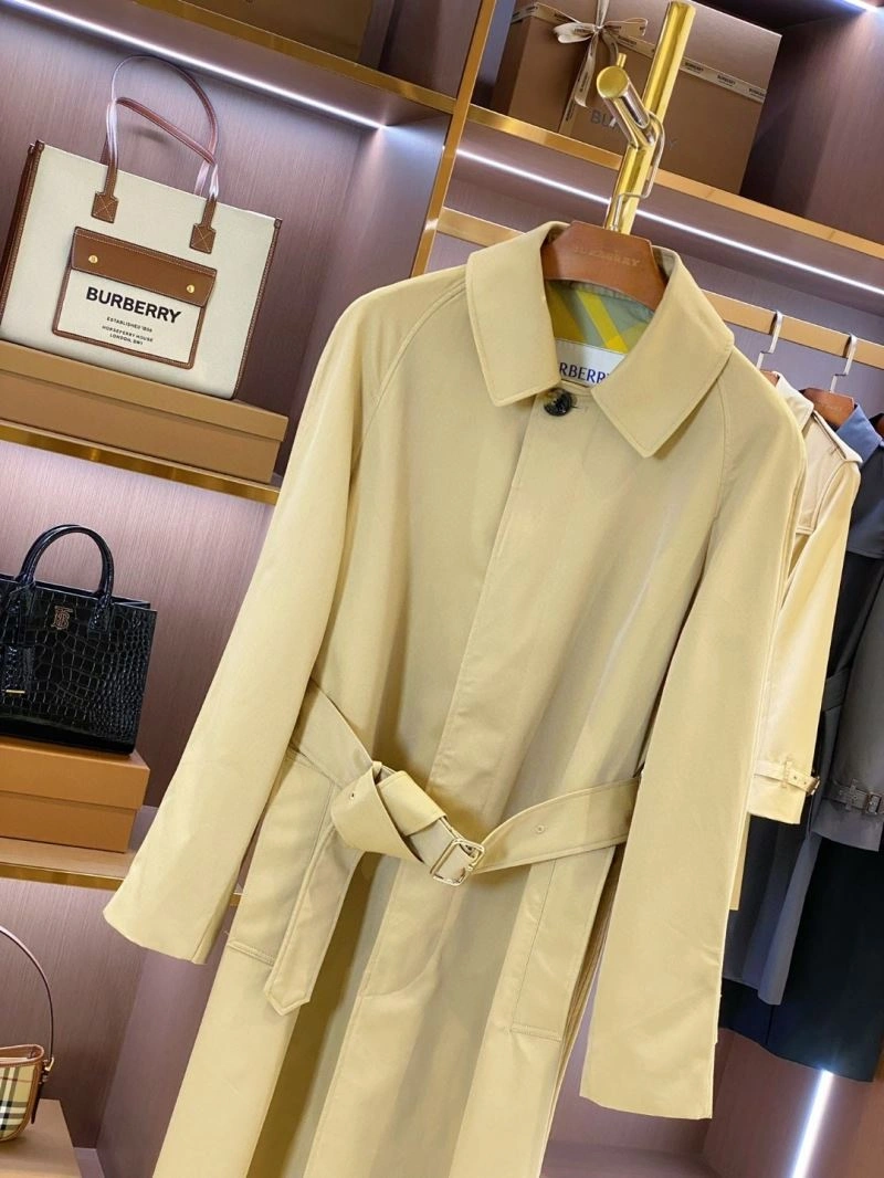 Burberry Outwear Breathable 104642