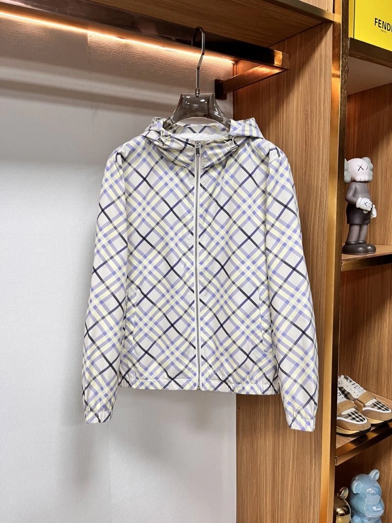 TravelReady Burberry Outwear 104680