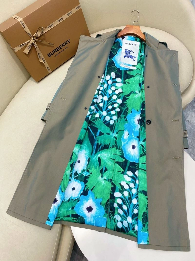Burberry Outwear Stretchable 104630