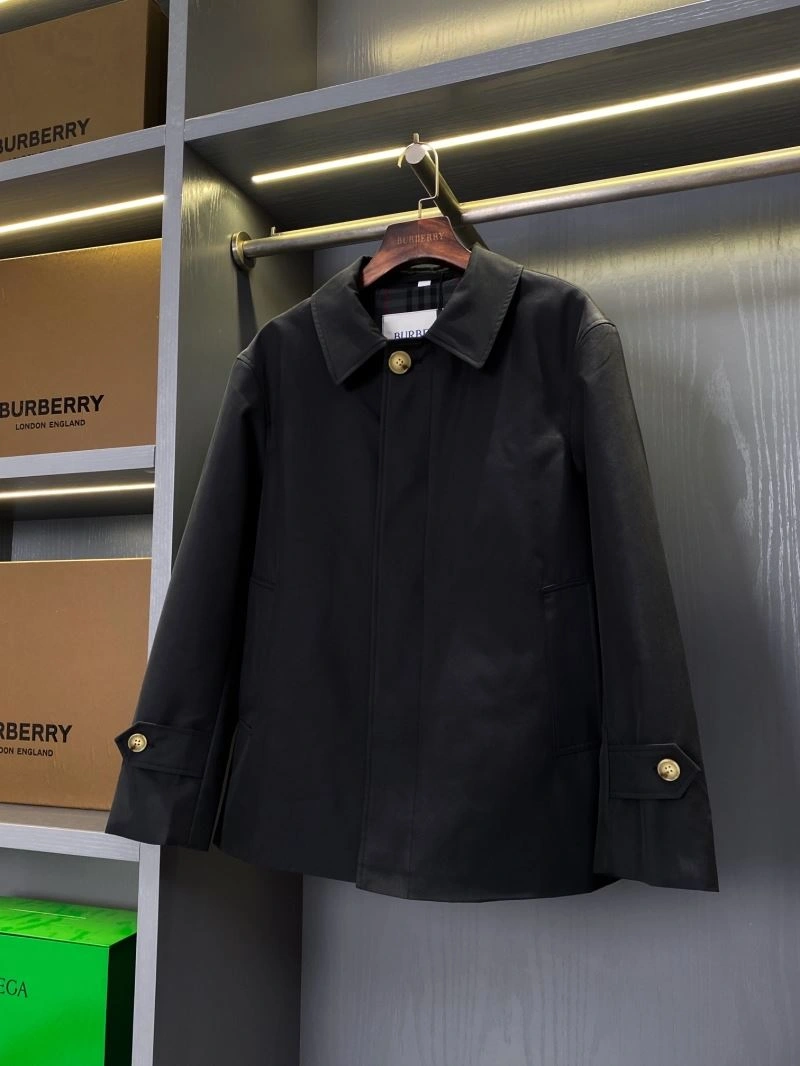 Burberry Outwear Seasonal 104625