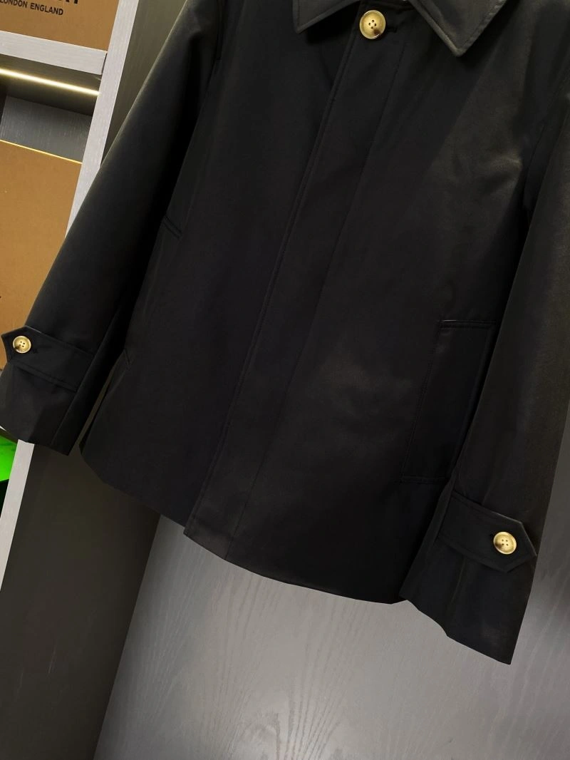 Burberry Outwear Seasonal 104625