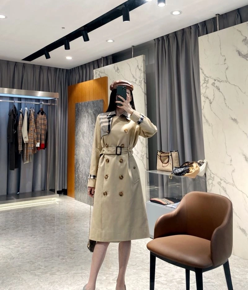 Sustainable Burberry Outwear 104618