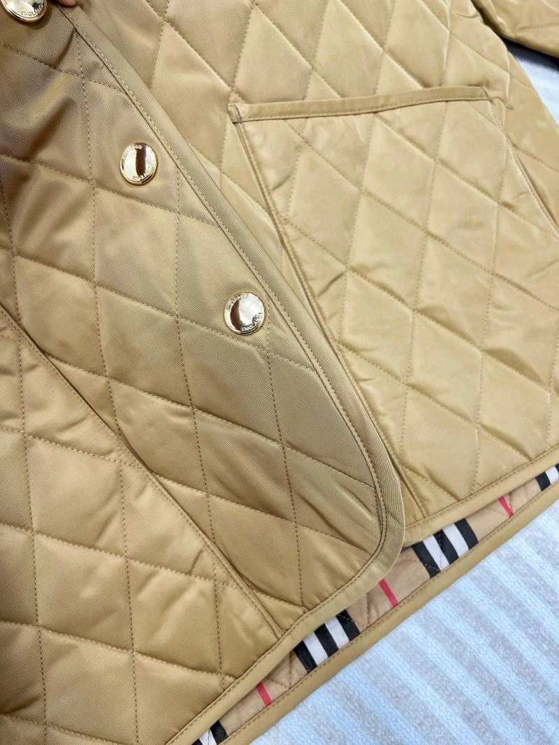Attractive Burberry Outwear 104617