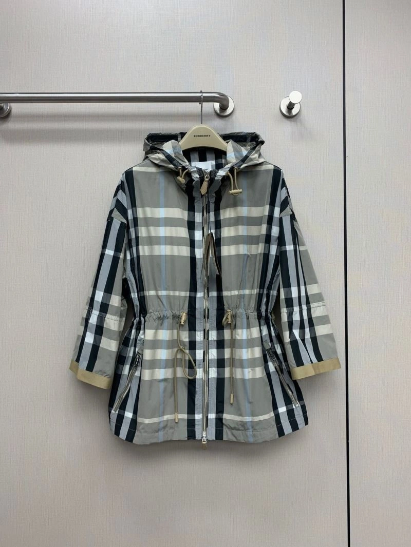Flexible Burberry Outwear 104612
